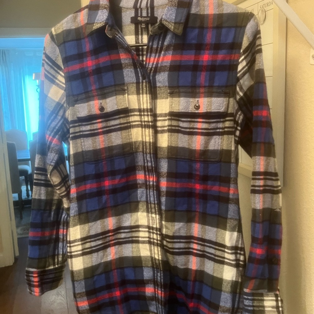 Madewell Blue and Red Plaid Flannel Shirt with pockets